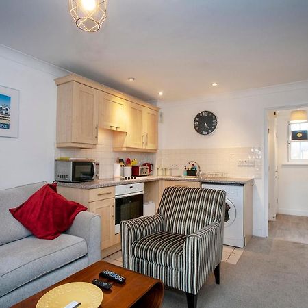 The Spires - Cosy Apartment Just Outside Of City Centre Canterbury Dış mekan fotoğraf