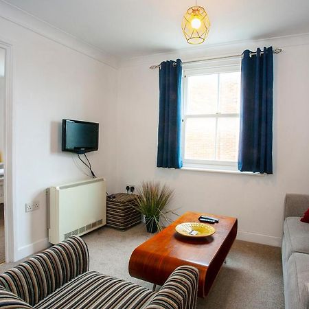 The Spires - Cosy Apartment Just Outside Of City Centre Canterbury Dış mekan fotoğraf