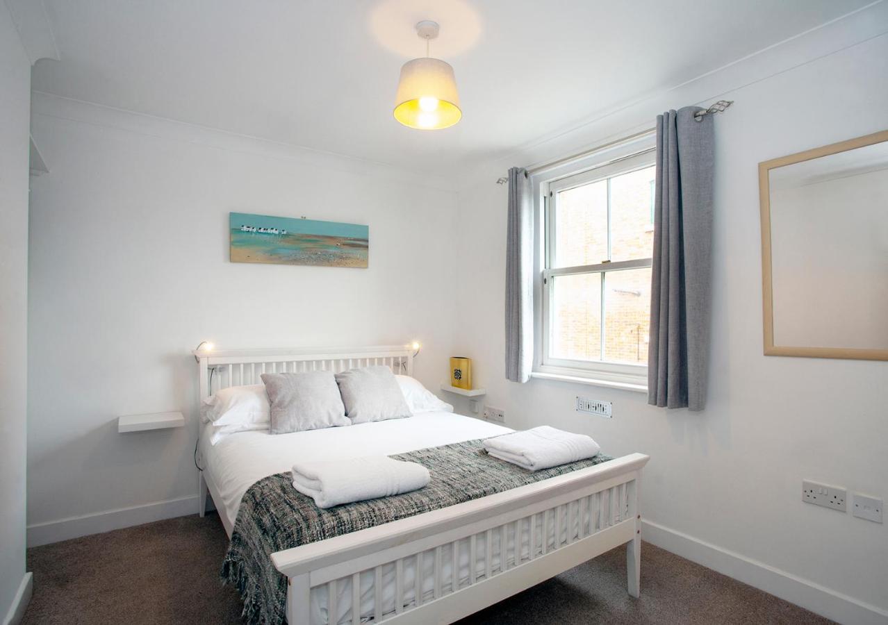 The Spires - Cosy Apartment Just Outside Of City Centre Canterbury Dış mekan fotoğraf